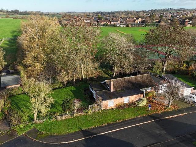 Bungalow for sale in Stanford On Avon, Leicestershire