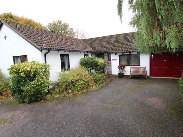 Bungalow for sale in West Hill, Budlake