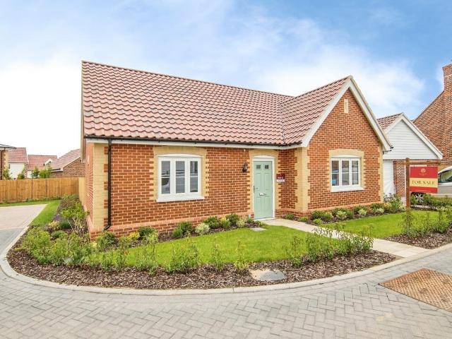 Bungalow for sale in Fordham Heath, Essex