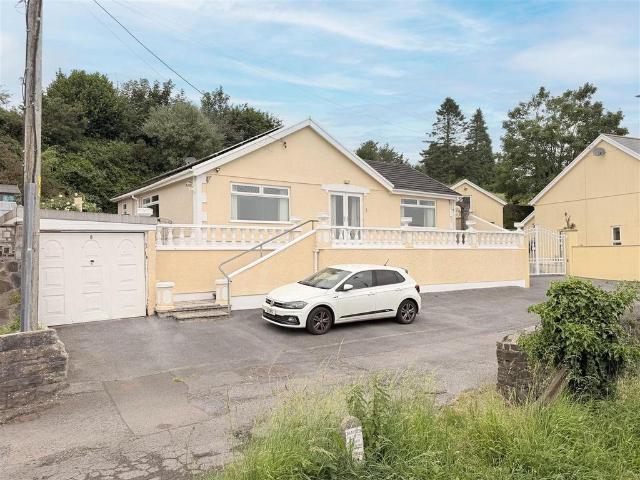 Bungalow for sale in Capel, Felinfoel