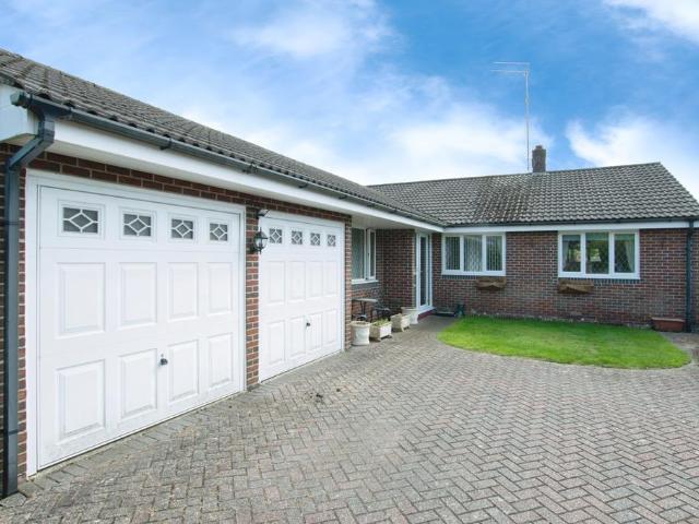 Bungalow for sale in Ebblake, Verwood