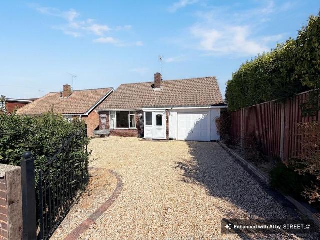 Bungalow for sale in Hythe and Dibden, Ashurst Bridge