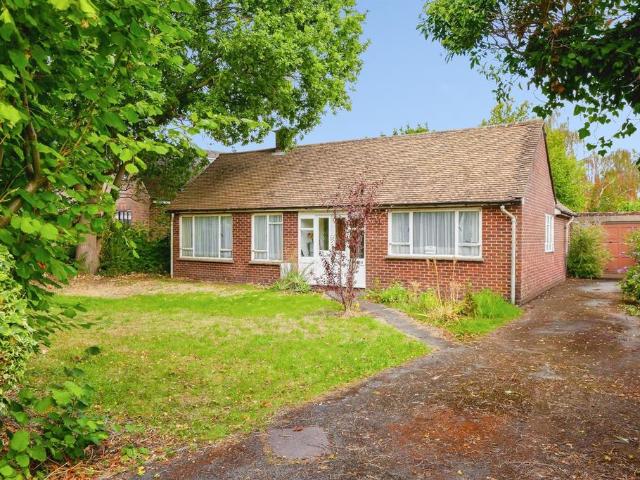 Bungalow for sale in Dromore, Oxfordshire