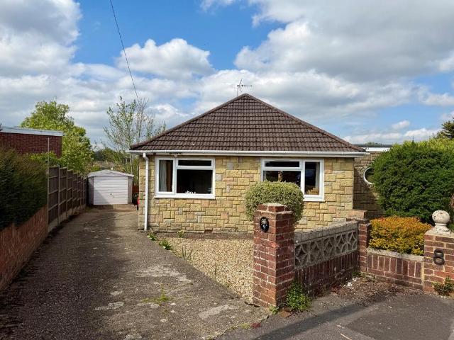 Bungalow for sale in Helford, Hampshire