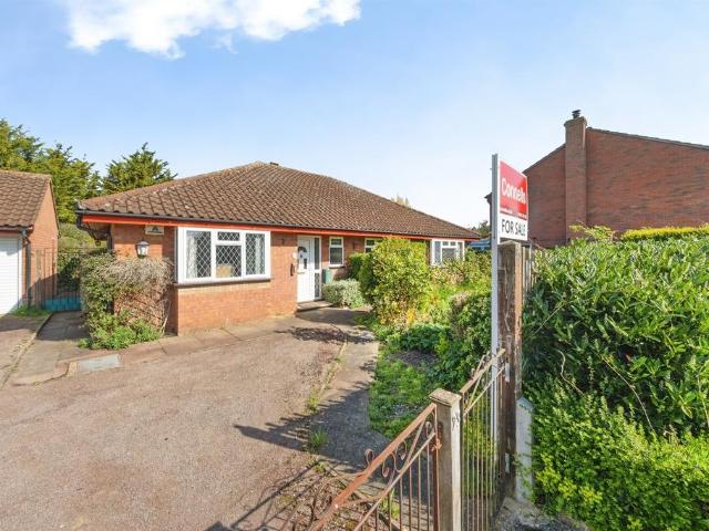 Bungalow for sale in Great Linford, Milton Keynes