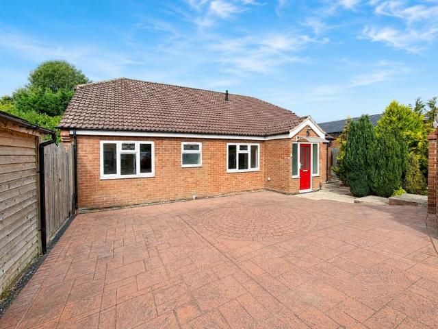 Bungalow for sale in Charlton, Dromore
