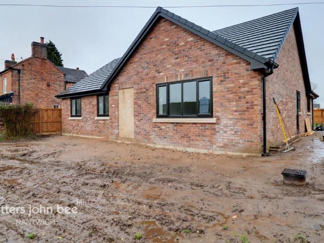 Bungalow for sale in Wybunbury, Shavington