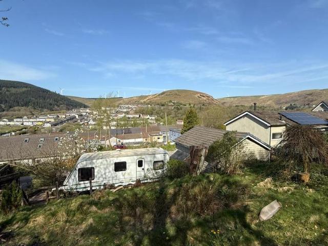 Bungalow for sale in Gilfach Goch