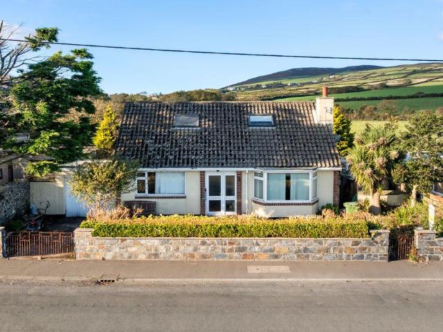 Bungalow for sale
