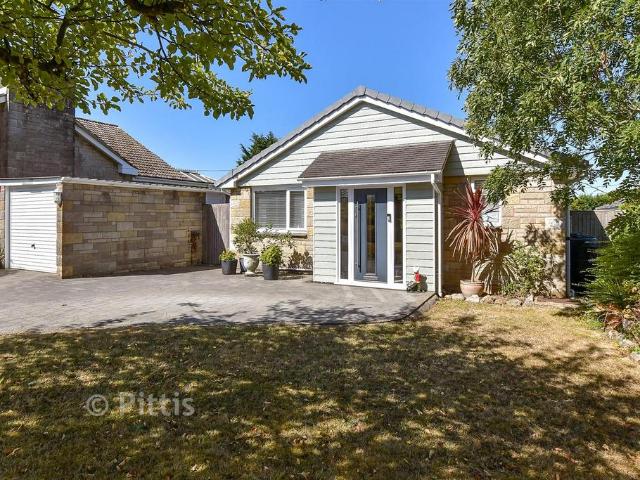 Bungalow for sale in Rookley Green, Rookley