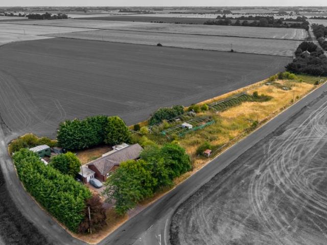 Bungalow for sale in Gosberton Clough, Lincolnshire