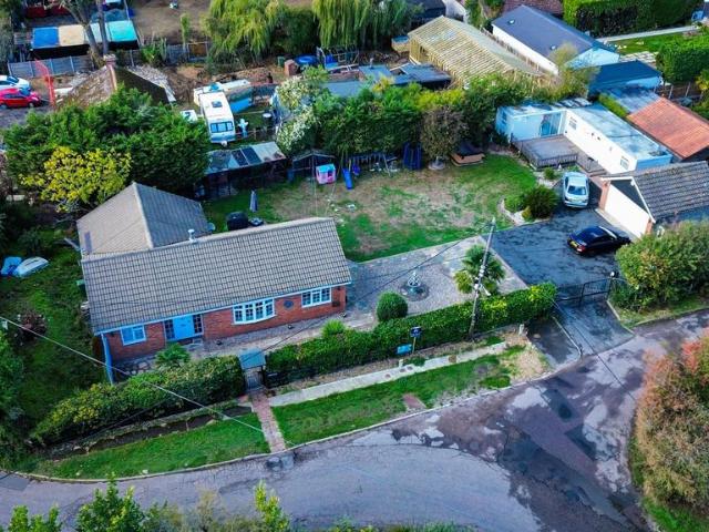 Bungalow for sale in Wickford, Basildon