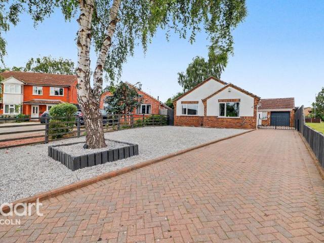 Bungalow for sale in Bracebridge, Lincoln