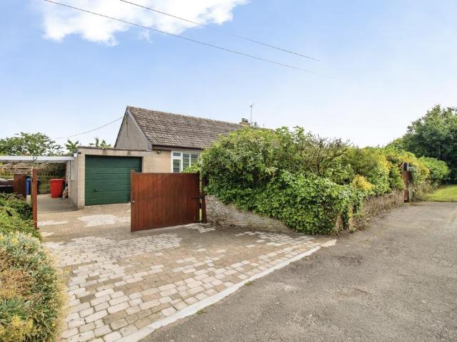 Bungalow for sale
