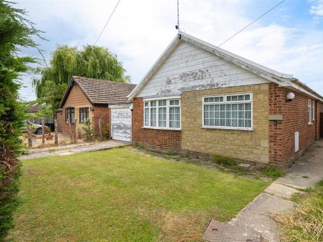 Bungalow for sale in The Bridge, Kent
