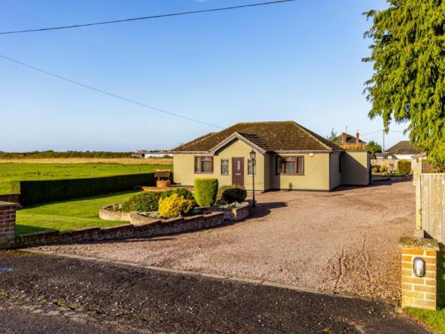 Bungalow for sale in Sibsey, East Lindsey
