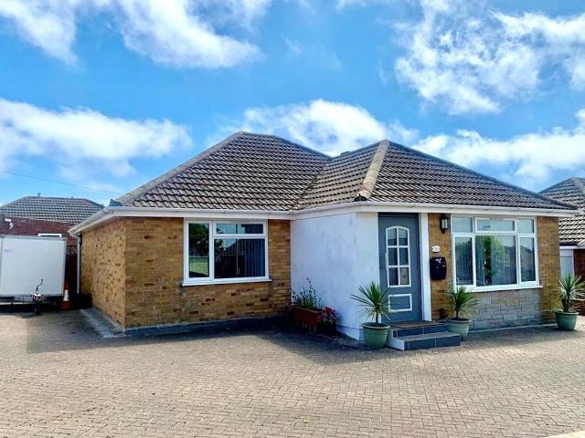 Bungalow for sale in Eastbridge, Suffolk
