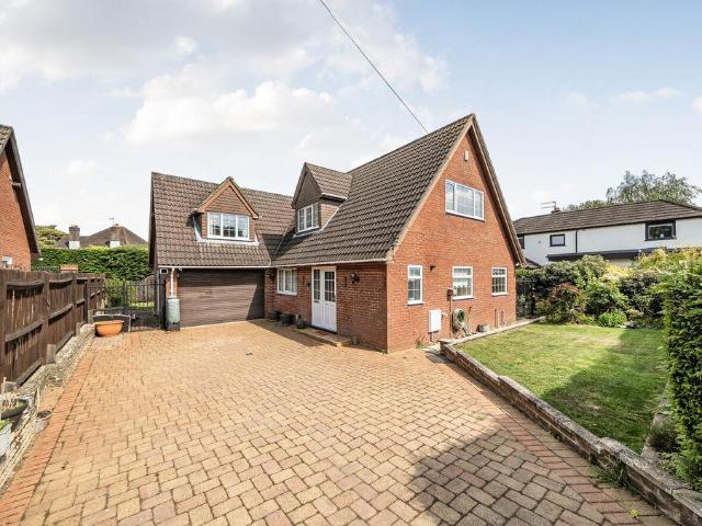 House for sale in Nork, Red Hill