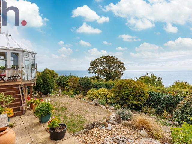 Bungalow for sale in St. Lawrence, Ventnor