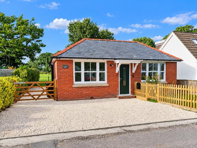 Bungalow for sale in Woodlands, Ashurst Bridge