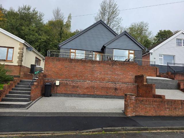 Bungalow for sale in Baglan
