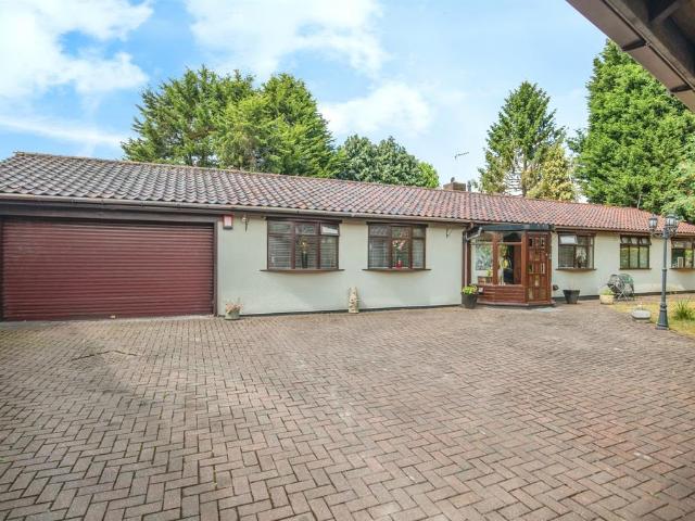 Bungalow for sale in Kingstanding, West Midlands