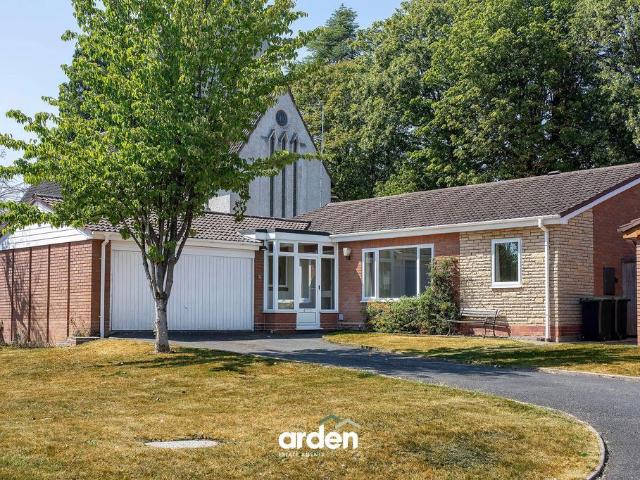 Bungalow for sale in Bromsgrove, Worcestershire