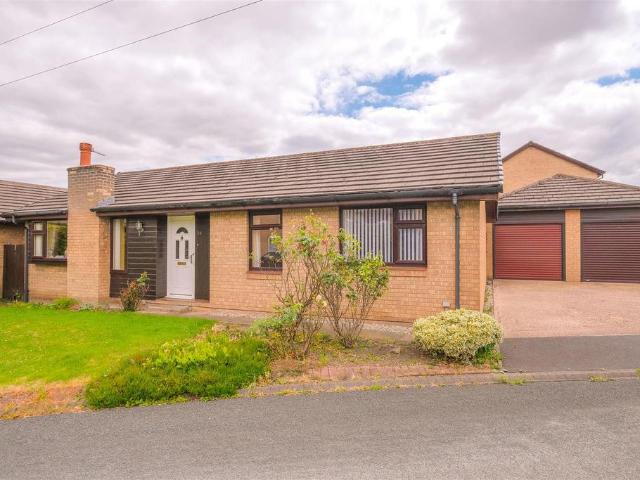 Bungalow for sale in Hove Edge, Hipperholme