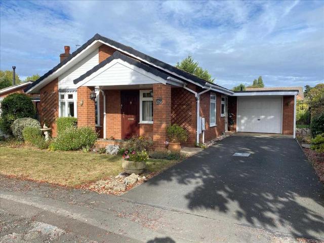 Bungalow for sale in Ruskington, North Kesteven