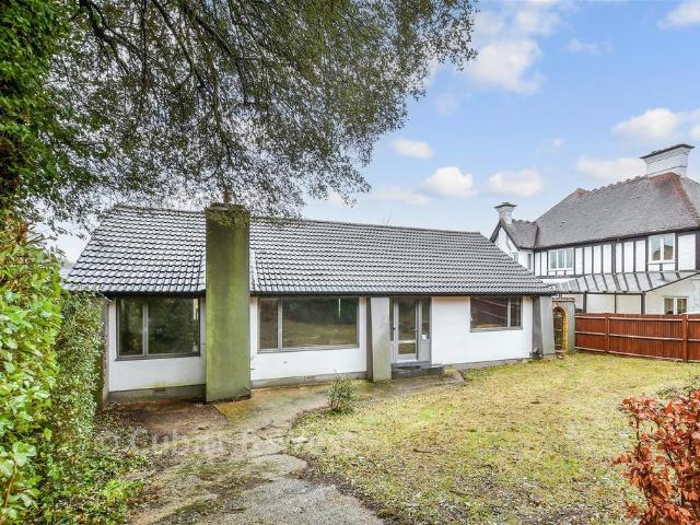 Bungalow for sale in London Borough of Croydon, Purley