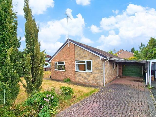 Bungalow for sale in Sandpits