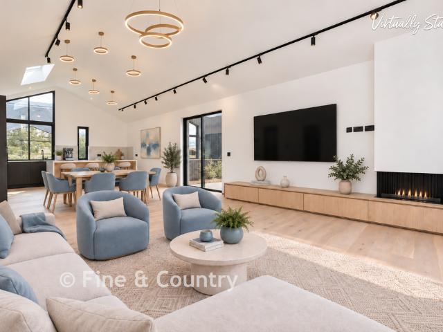 Bungalow for sale in The Butts, Kent