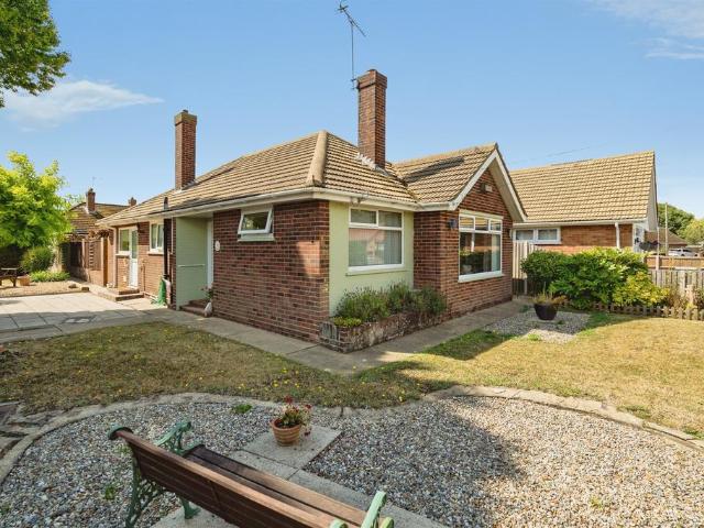Bungalow for sale in Stokesby, Norfolk
