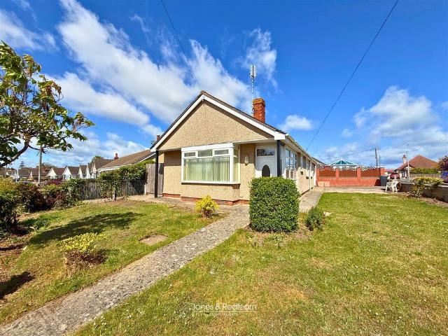 Bungalow for sale in Rhyl, Wales