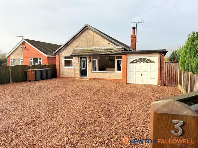 Bungalow for sale in Carlton le Moorland, Ashby De La Launde