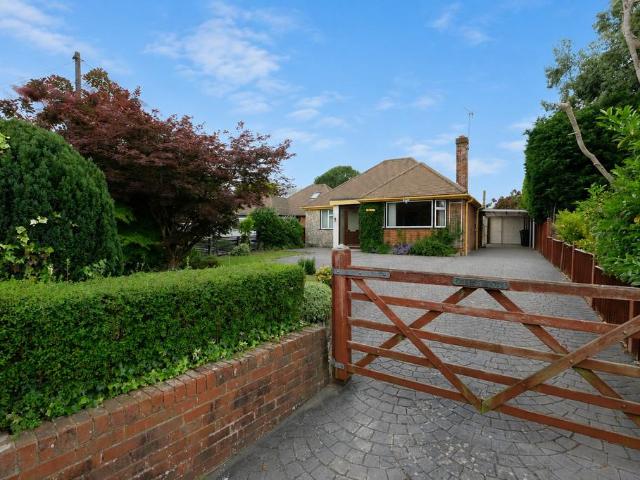 Bungalow for sale in Ashurst Bridge, Hampshire
