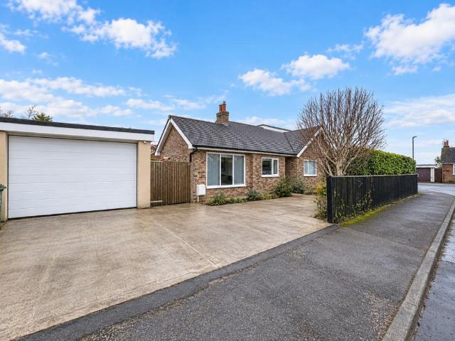 Bungalow for sale in Roby Mill, Lancashire