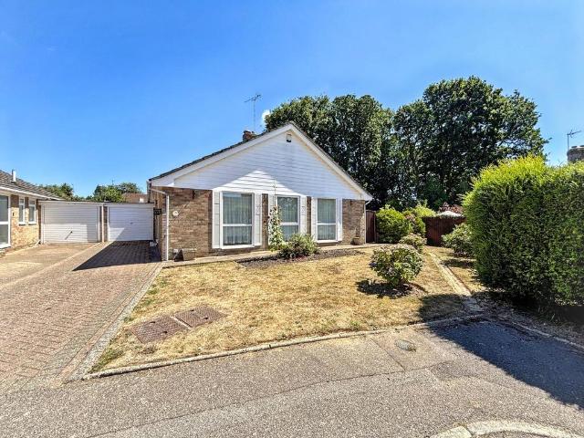 Bungalow for sale in Little Common, Heathlands