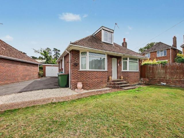 Bungalow for sale in Botany Bay, City Of Southampton