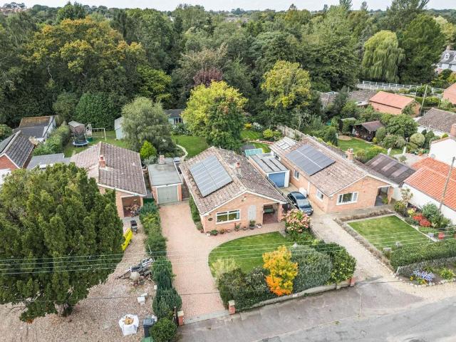 Bungalow for sale in Saxthorpe, Comers