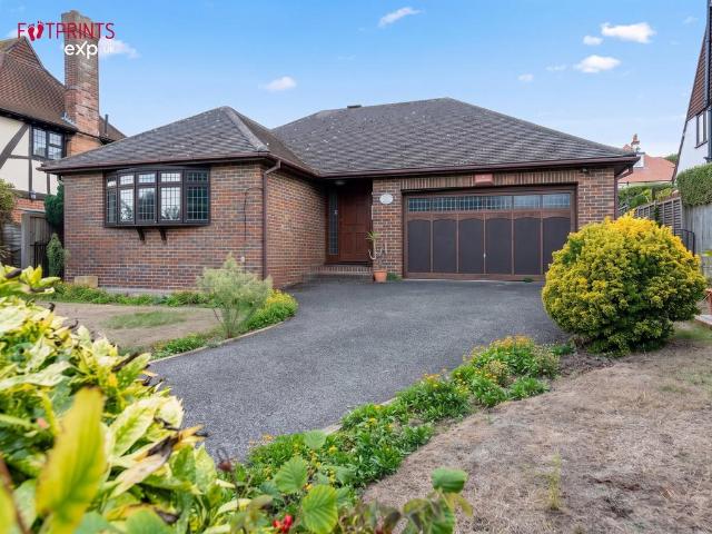 Bungalow for sale in Upton, Acol