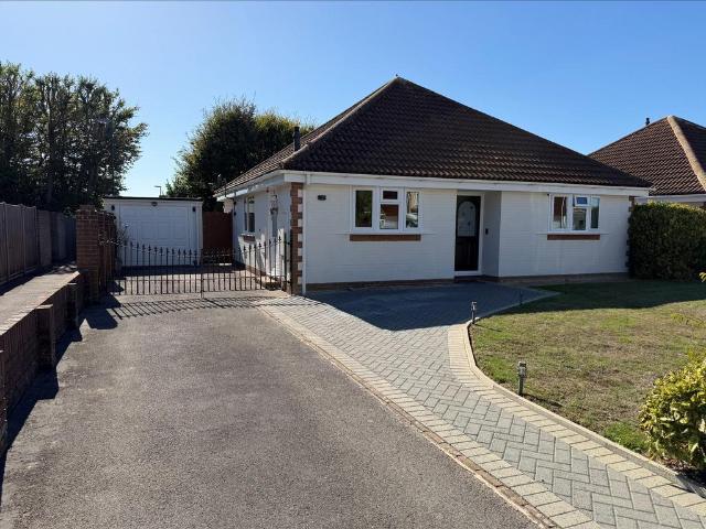 Bungalow for sale in Rose Green, Clapham