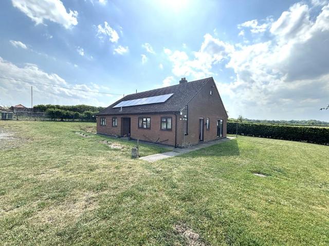 Bungalow for sale in Costhorpe, East Midlands