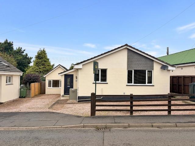 Bungalow for sale in Brandis Corner, Devon