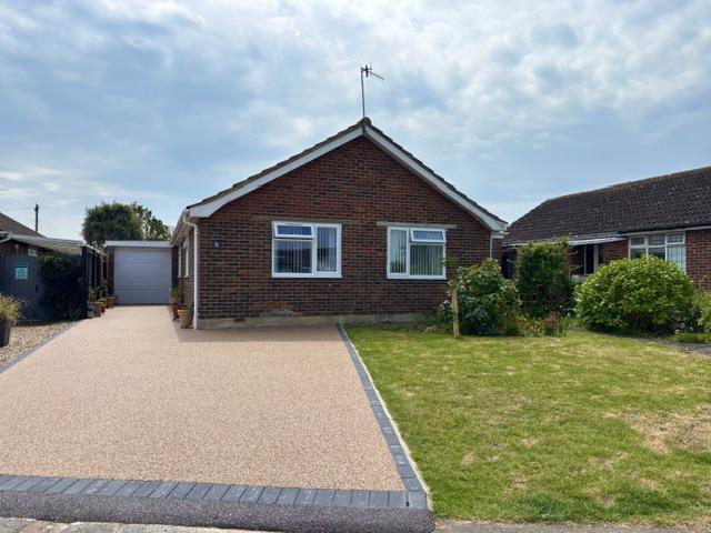 Bungalow for sale in Littlecote, West Sussex