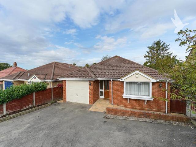 Bungalow for sale in Wickham Bishops, Maldon