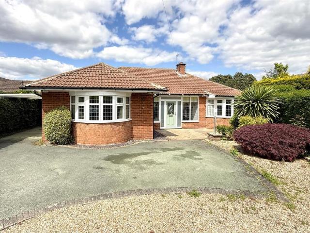 Bungalow for sale in Barton In Fabis, East Midlands