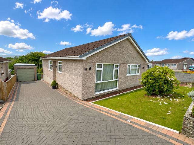 Bungalow for sale in Mount Wise