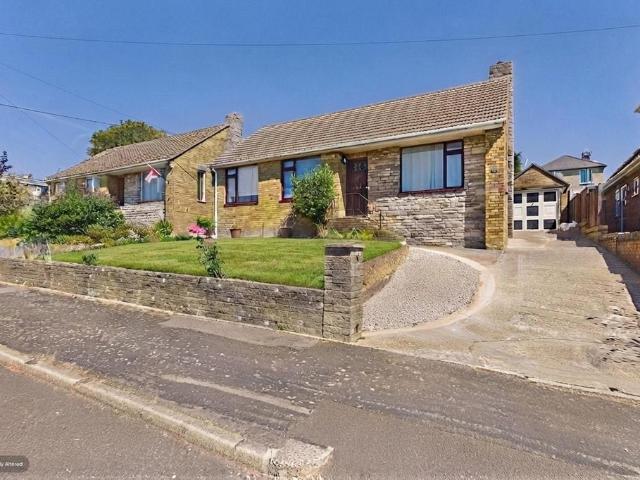 Bungalow for sale in Thornhill, Southampton
