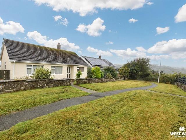 Bungalow for sale in The Havens, Broad Haven